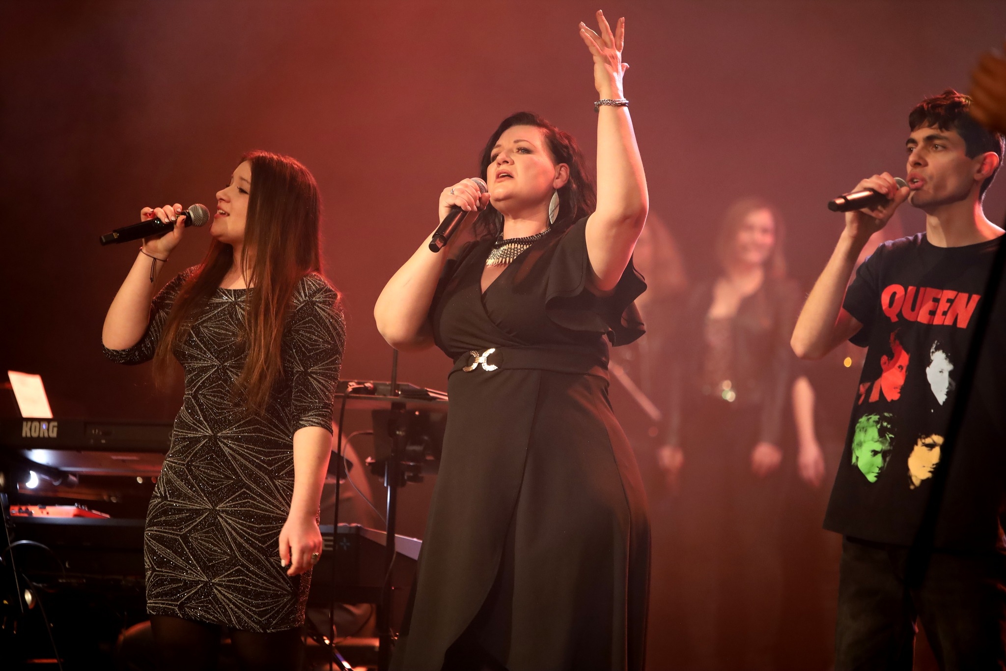 𝐐𝐮𝐞𝐞𝐧 𝐓𝐫𝐢𝐛𝐮𝐭𝐞 𝐍𝐢𝐠𝐡𝐭 𝐧𝐚 𝐒𝐭𝐚𝐫𝐠𝐚𝐫𝐝𝐳𝐤𝐢𝐞𝐣 𝐌𝐚𝐧𝐮𝐟𝐚𝐤𝐭𝐮𝐫𝐳𝐞 𝐒𝐳𝐭𝐮𝐤𝐢_20022026_125